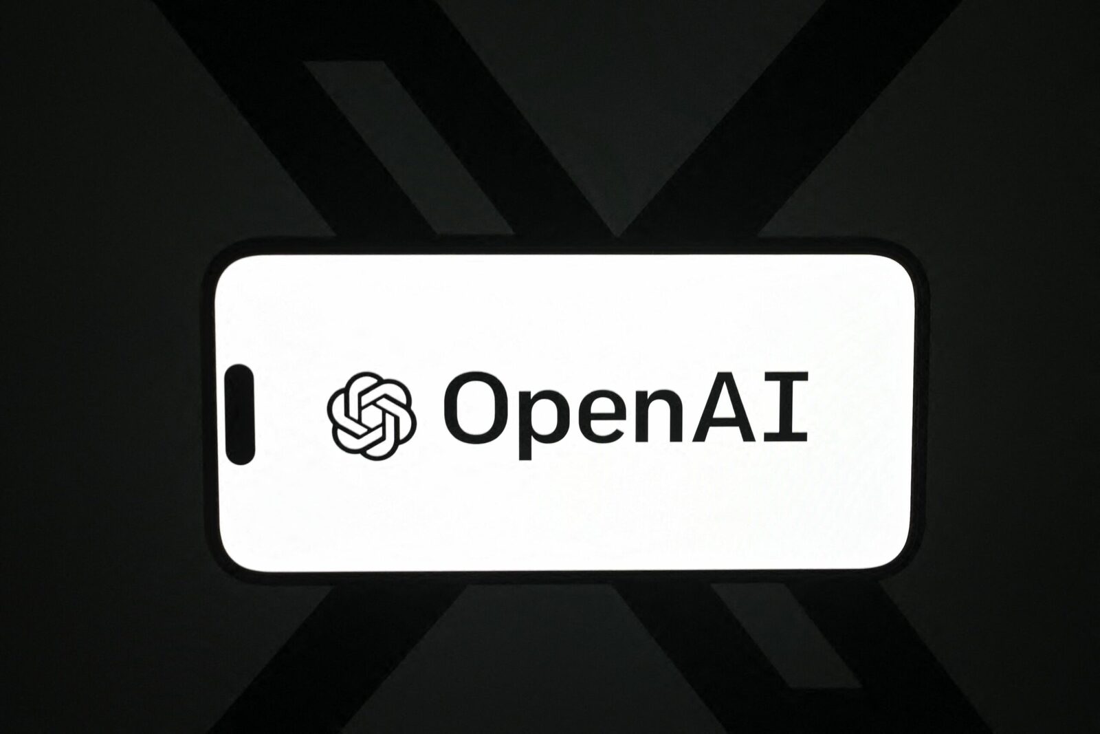 AMD și OpenAI încheie colaborare pentru livrarea de procesoare AI