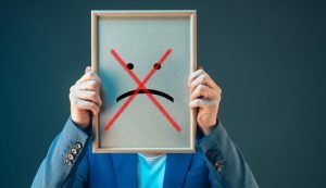 Statul ce va interzice pe internet expresiile pesimiste, o nouă etapă a cenzurii și scopul ei