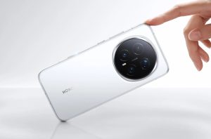 China lansează un telefon inteligent cu AI ce se poate auto‑dezvolta