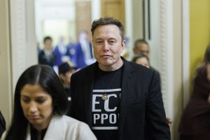 Elon Musk anticipează un viitor al inteligenței artificiale cu muncă opțională