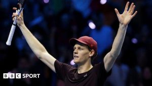 ATP Finals: Jannik Sinner învinge pe Carlos Alcaraz și câștigă titlul de 5 milioane de dolari la Torino