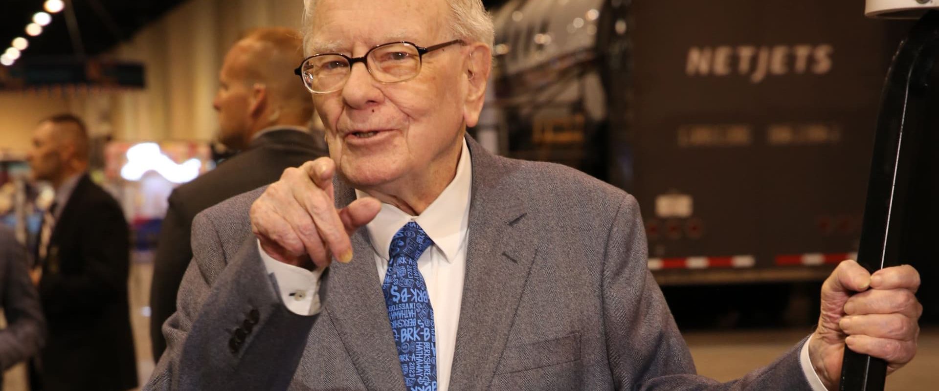 Alphabet rallies after Berkshire reveals stake. Why Buffett’s firm likely bought it