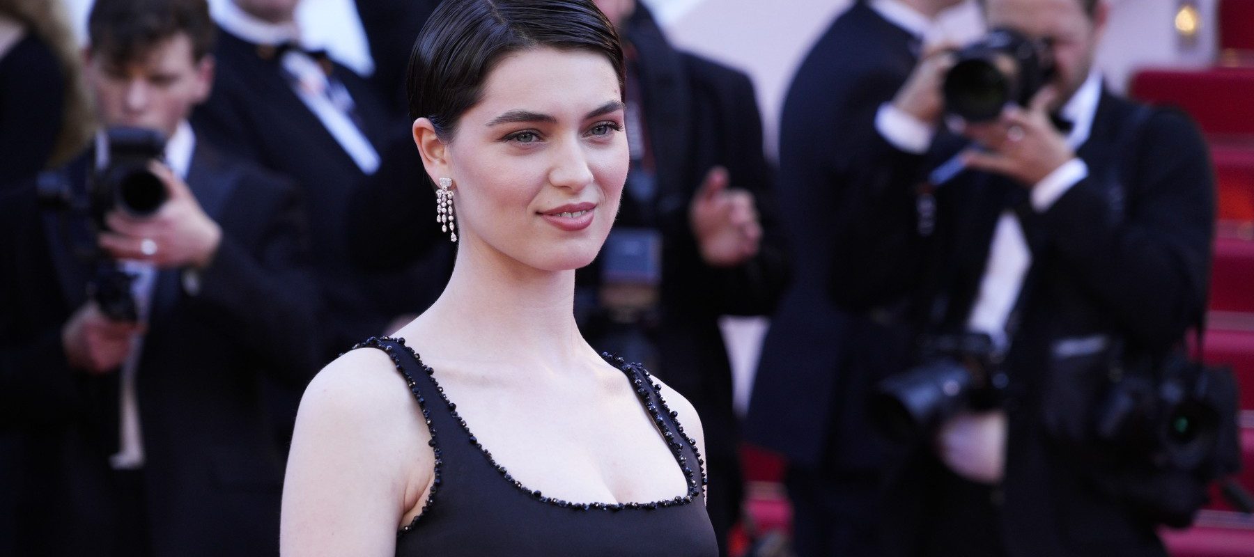 Un serial HBO proaspăt lansat în streaming o are pe Anamaria Vartolomei într-o nouă interpretare a unui roman clasic despre putere și seducție 