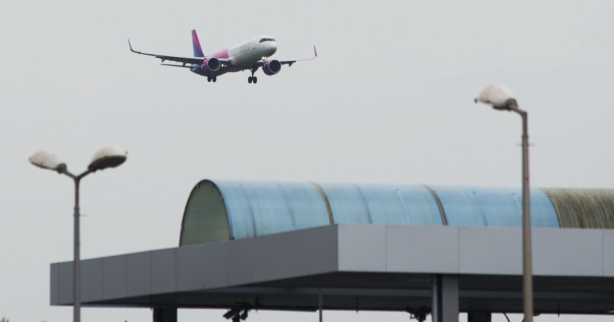Companii aeriene implicate în rechemarea urgentă a peste 6.000 de Airbus A320, șase din România