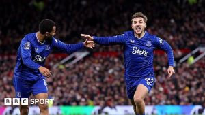 Everton bate Manchester United cu 1-0, în ciuda roșului lui Gueye pentru lovitură asupra coechipierului