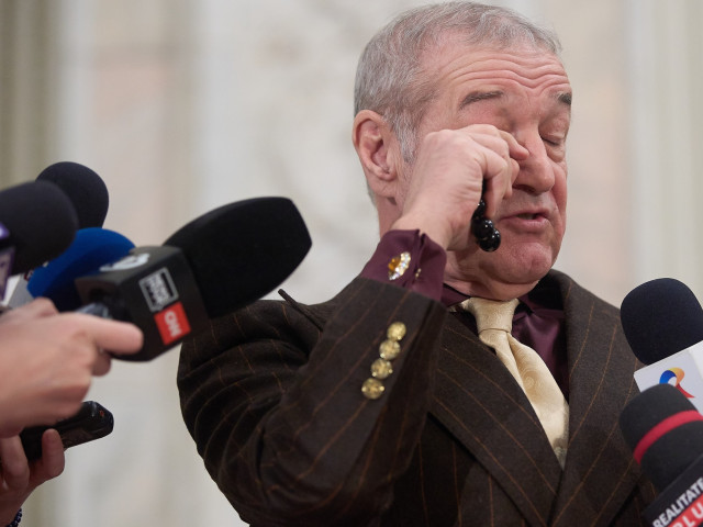 Gigi Becali ajunge pe masa de operație