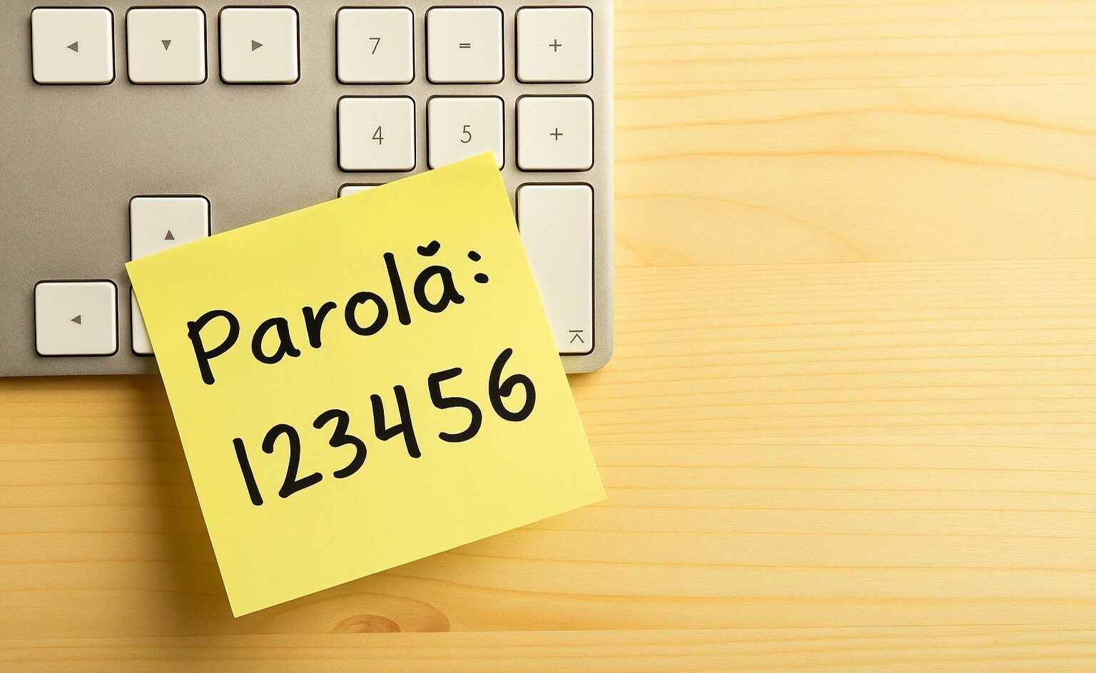 Zoomerii, maeștri ai parolelor slabe: de ce-i expun mai mult decât bunicii
