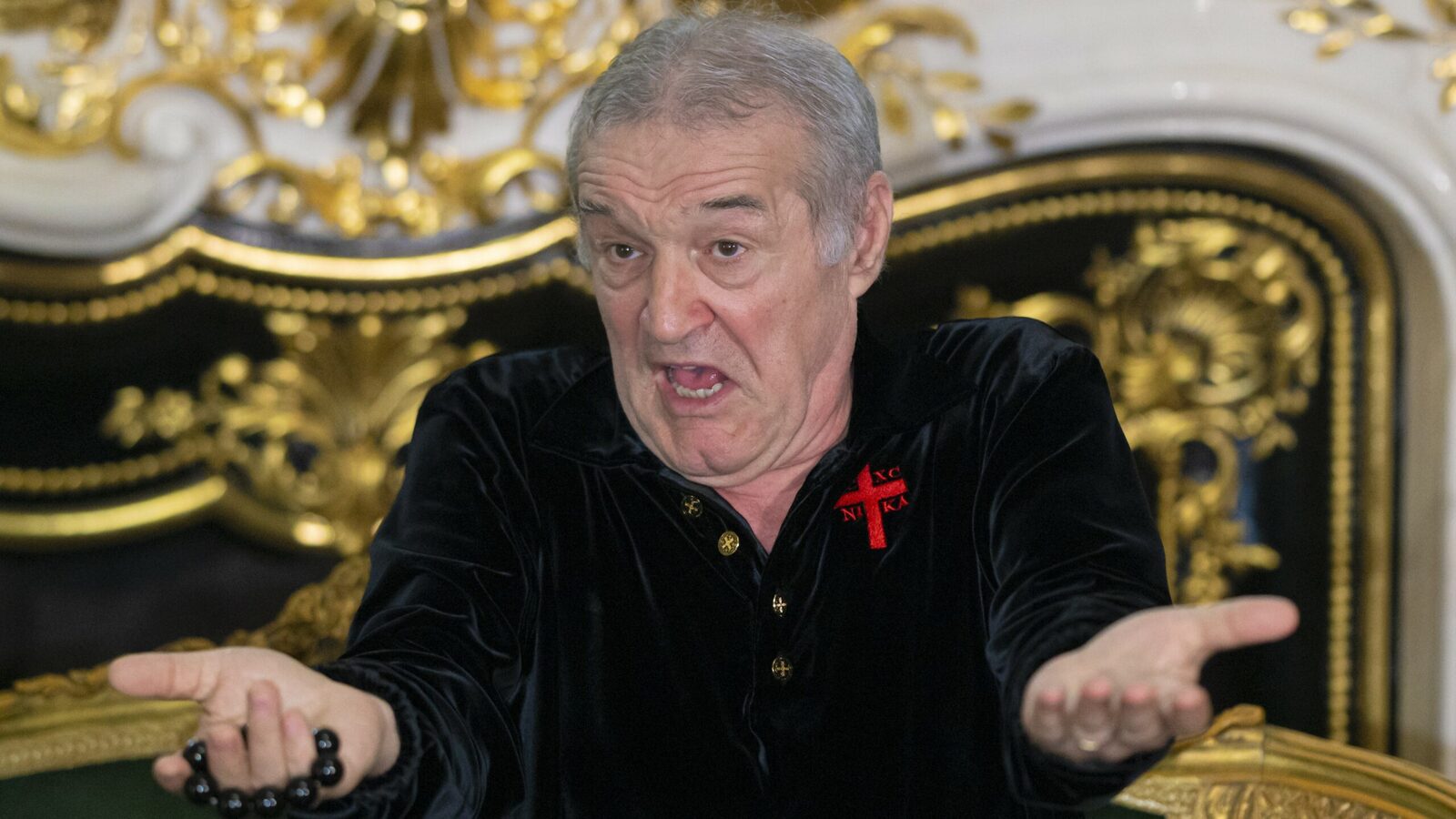 Îl lasă fără replică!