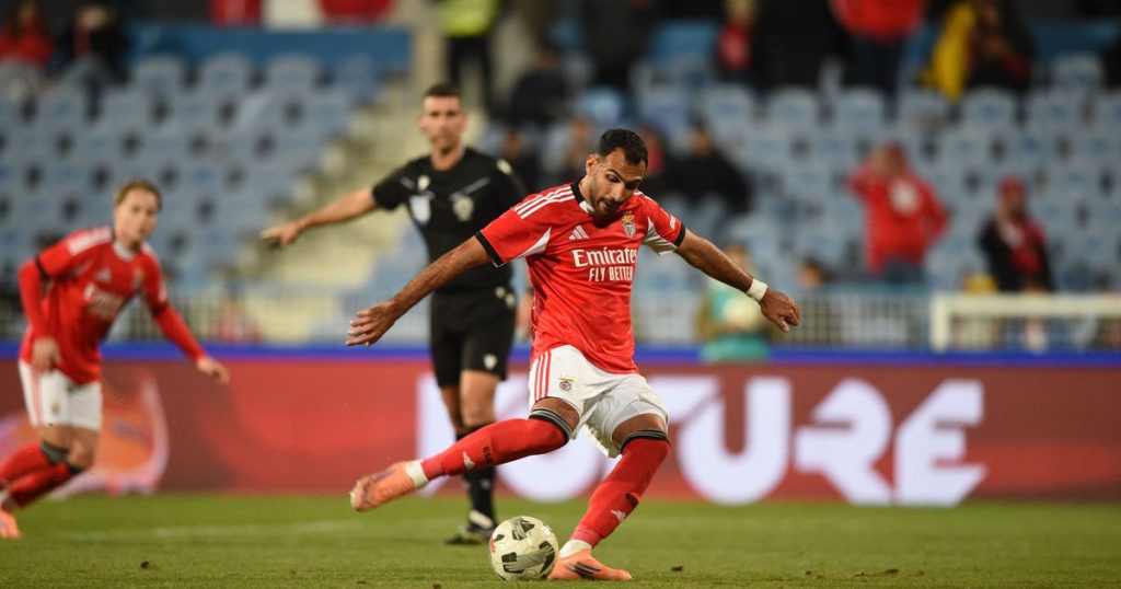 No mercado do Restelo só havia golos de bola parada (crónica)