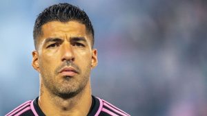 Javier Mascherano îl apără pe Luis Suárez în timpul pregătirilor pentru play‑off ale Inter Miami