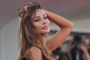 Mădălina Ghenea, dezvăluirea bărbatului cu care a fost surprinsă în București și motivul vizitei în România