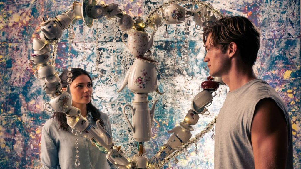 Harriet Herbig-Matten als Ruby und Damian Hardung als James in "Maxton Hall".