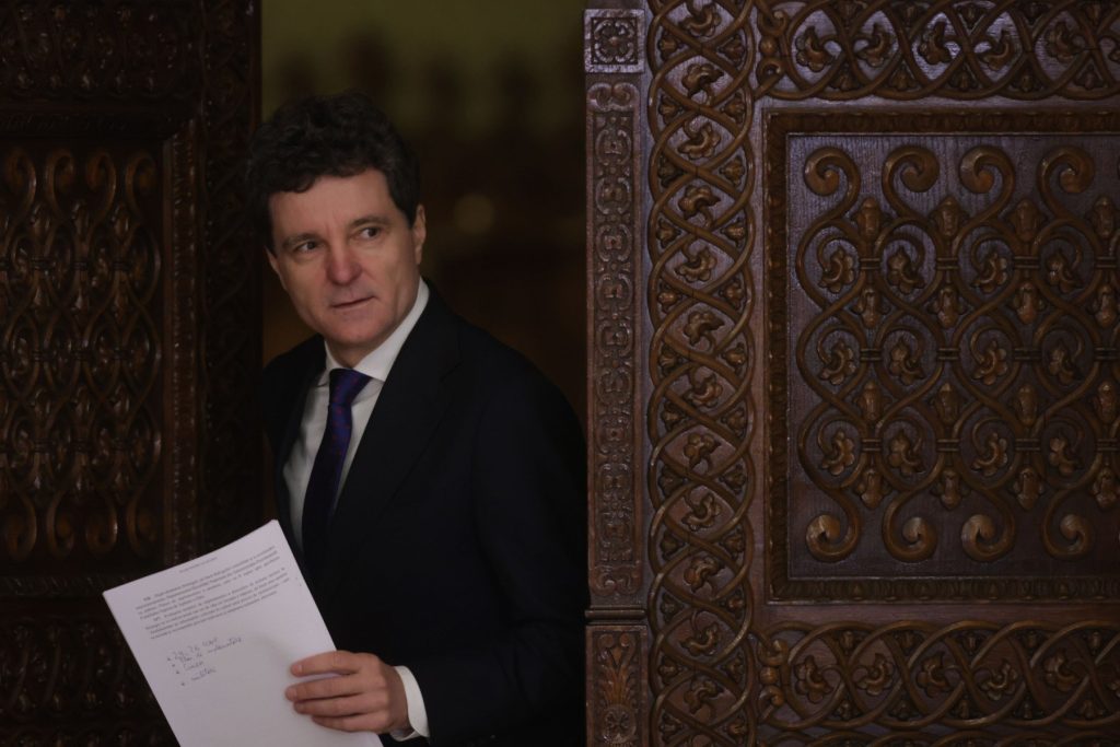 Nicușor Dan, președintele României, susține o conferință de presă la Palatul Cotroceni din București, 12 noiembrie 2025