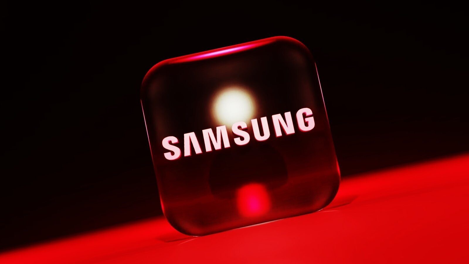 CISA solicită guvernului să remedieze rapid breșa Samsung folosită în atacuri de spyware