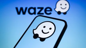 Cum face Waze din telefon un sistem legal de avertizare radar