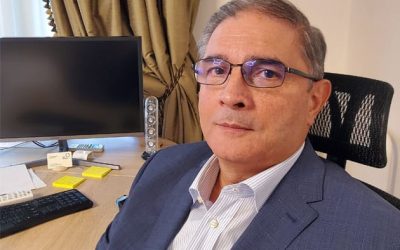 Silviu Predoiu, fost adjunct al SIE, denunciază: „Cazul Moșteanu, fost vice‑prim‑ministru și ministru al Apărării, expune mizeria în care se afundă guvernul României și premierul său „reformator”. Domnul Moșteanu reprezintă o înfrângere pentru militarii români, veteranii, rezerviștii și toţi cei care îşi servesc țara cu devotament.”