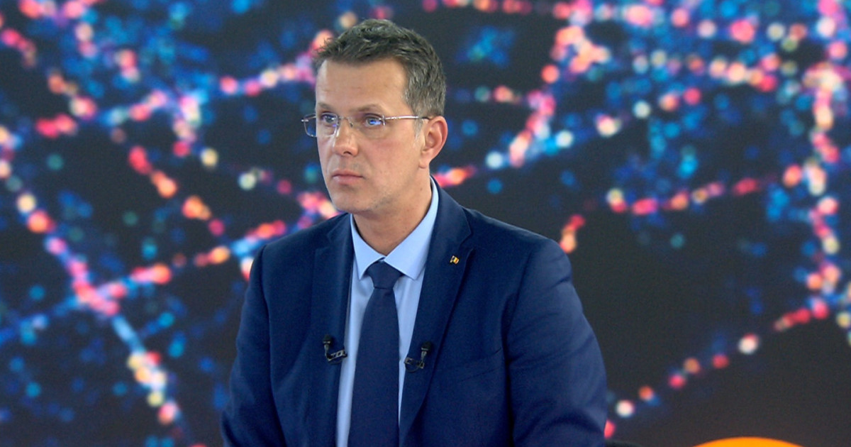 Neclaritățile din CV-ul ministrului Ionuț Moșteanu, după ce și-a publicat diploma de licență. Răspunsul Universității Bioterra