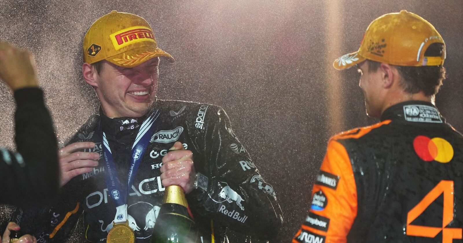 Verstappen comentează ironizat eroarea gravă a lui Norris la Las Vegas: „I-am mulțumit”