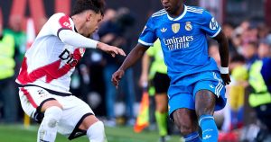 Vinicius nu l‑a convins pe Rațiu; brazilianul a încercat să‑l agite, imagini și mesajul său