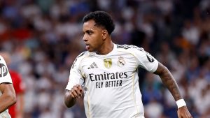 Xabi surprinde: cinci fundași, iar Valverde și Vini stau pe bancă