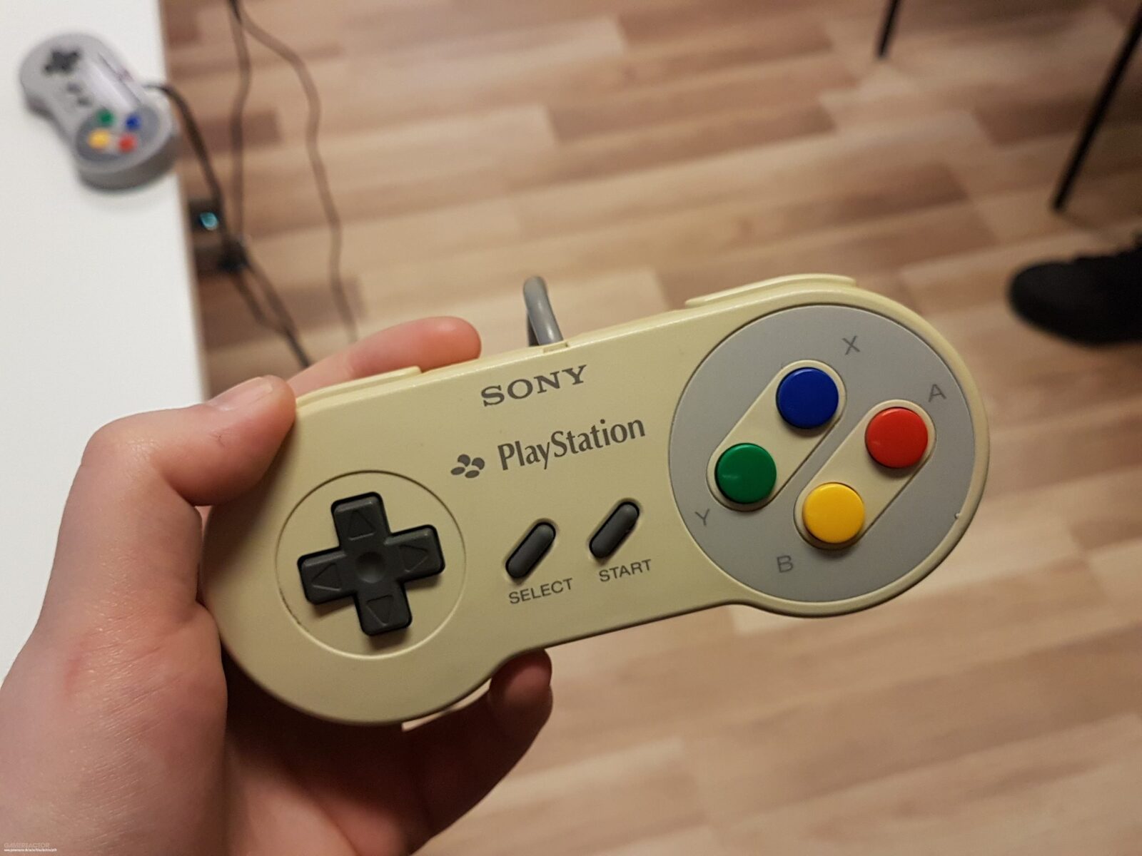 Ghid pentru utilizarea controllerelor PS sau Xbox pe Switch 2 prin adaptor