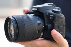 Cum să ajustezi lentilele pentru focalizare exactă la DSLR