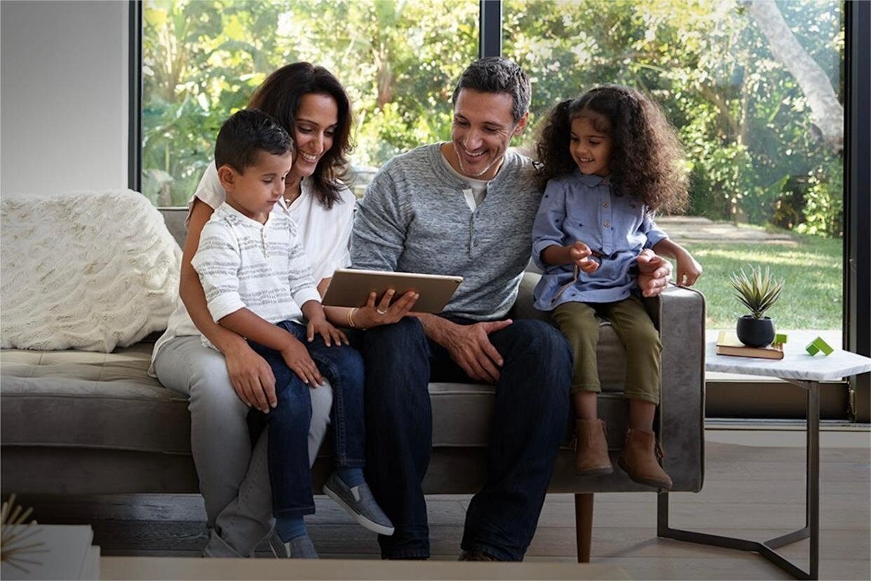 Cum să gestionezi Family Sharing și Screen Time pe iPad pentru siguranța copilului