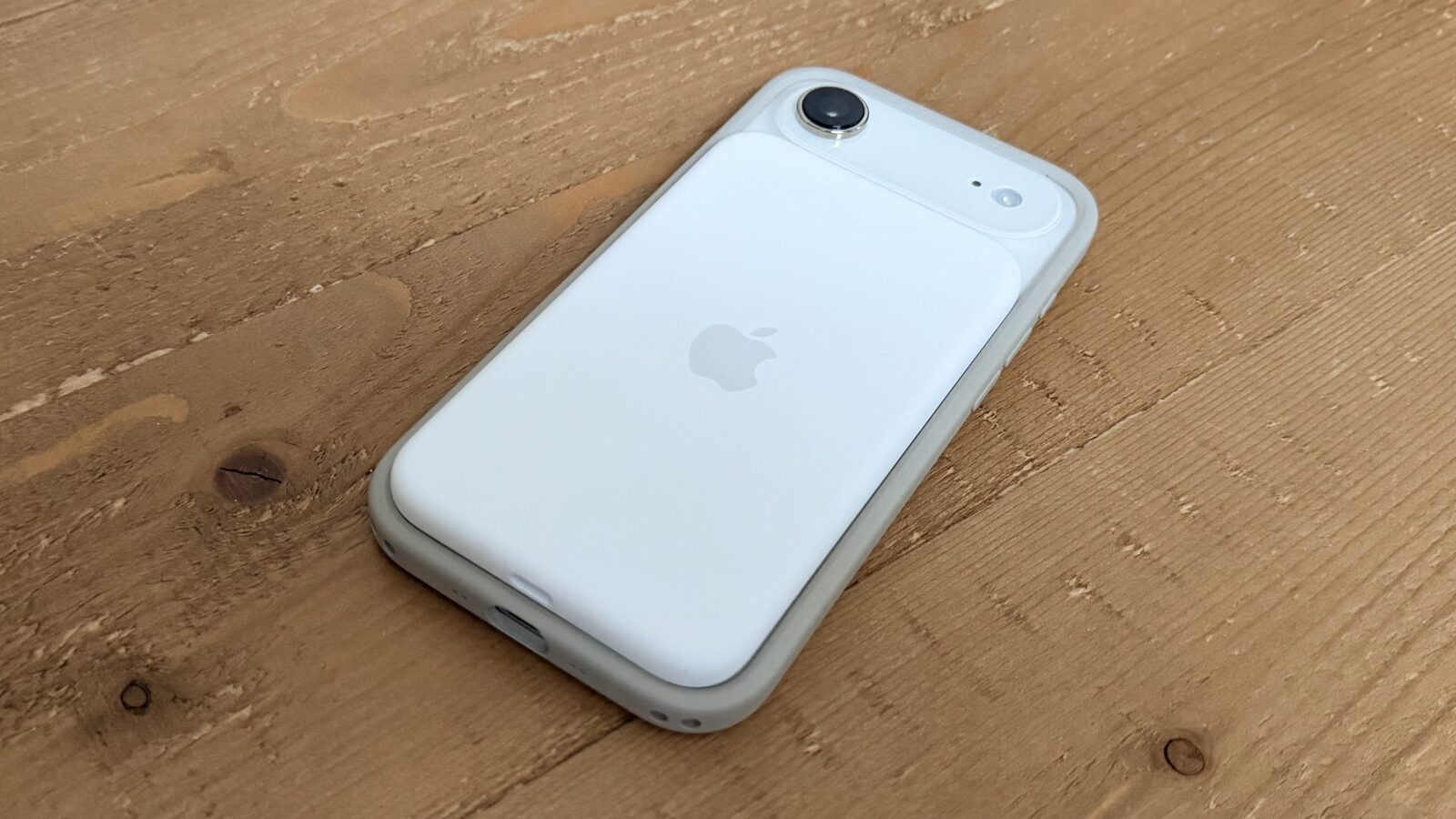 Apple întârzie iPhone Air 2 din cauza vânzărilor modeste ale primului model
