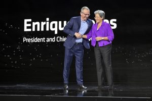 Un gigant al tehnologiei, recunoscut de generații, se va axa exclusiv pe AI și va concedia mii