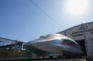 Trenul de mare viteză al Chinei a stabilit un record în teste, diferit de maglev