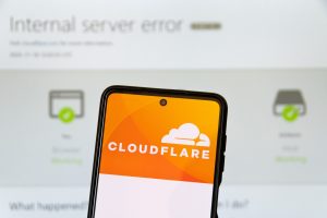 Cloudflare explică primele cauze ale căderilor globale ale site‑urilor: „Erorile pot persista”