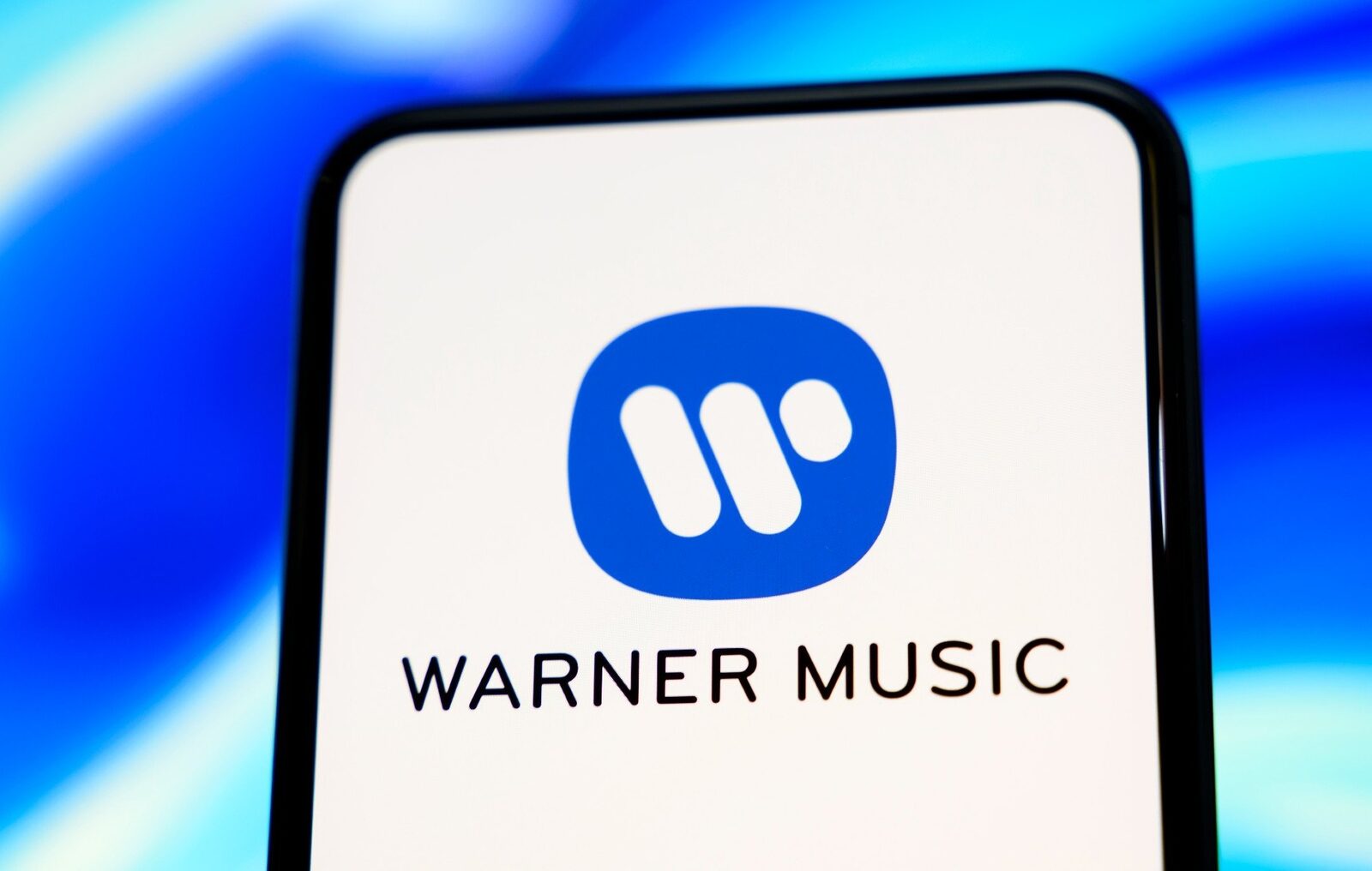 Warner Music încheie parteneriat cu platformă AI de creație muzicală: Cum a început totul