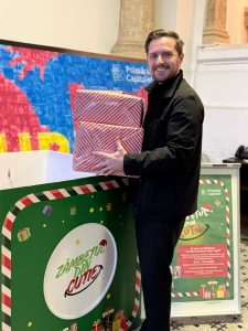 <p><strong>Primarul Stelian Bujduveanu, pe Facebook: „De Ziua Solidarității am discutat cu copiii despre semnificația dăruirii”</strong></p>