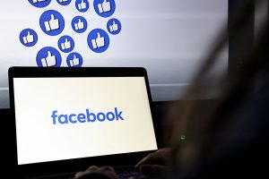 Pe Facebook, distribuirea a peste două linkuri ar putea necesita abonament