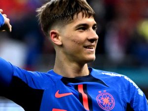 Alexandru Stoian a marcat în ziua lui de major, declarând că vrea să devină cel mai bun fotbalist român.