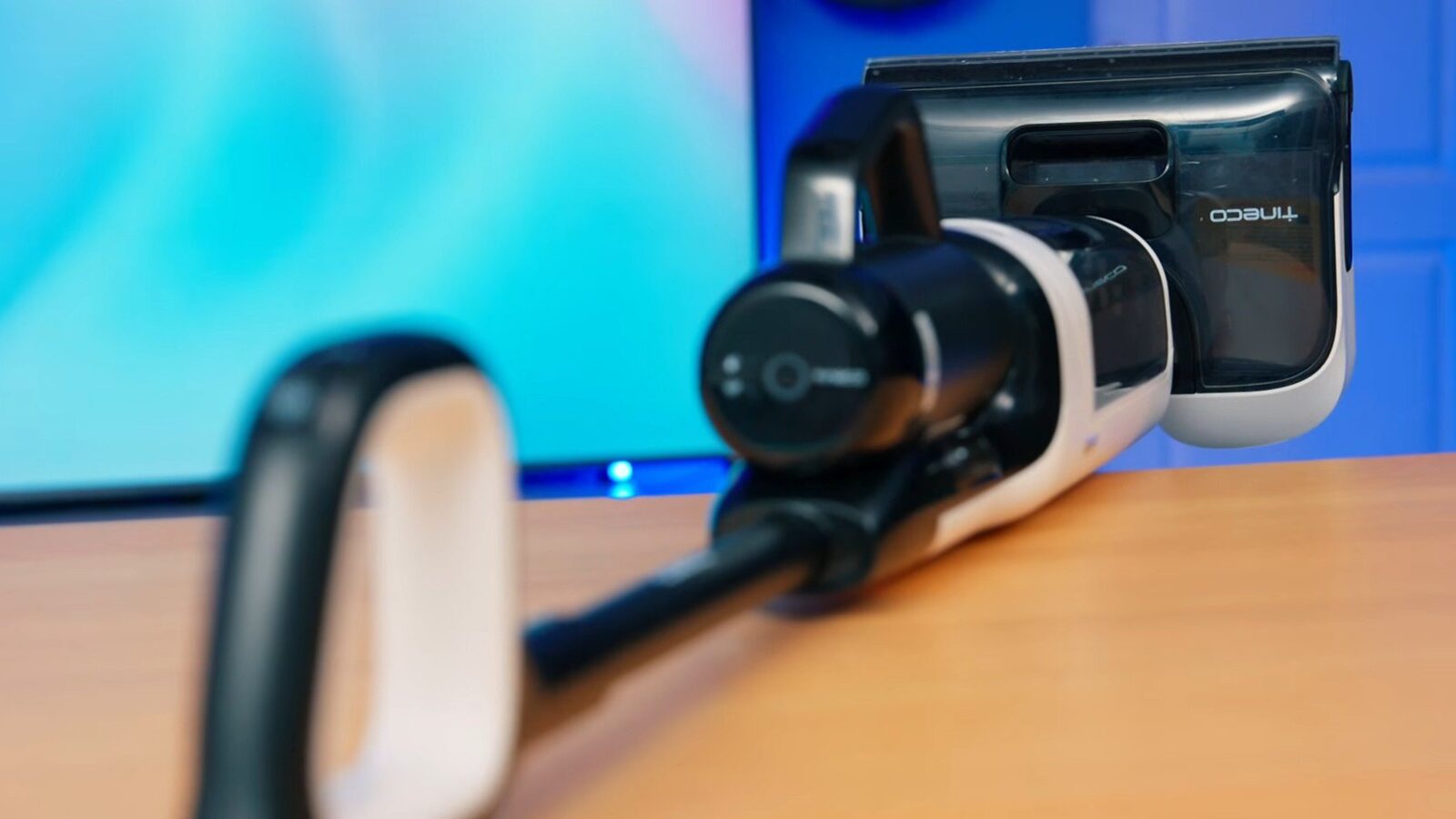Tineco Floor One i5 Stretch: aspirator all‑in‑one pentru cei fără chef de curățenie (review)