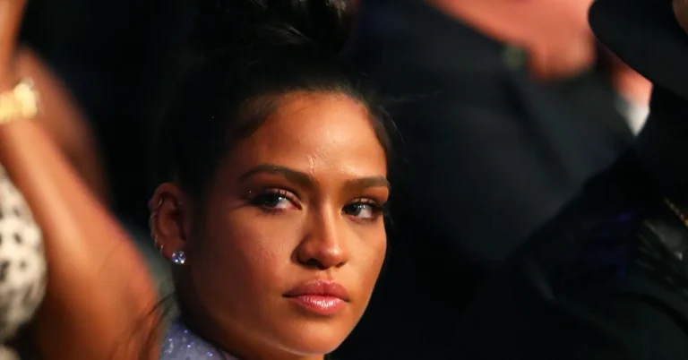 Cassie, acuzatoarea, autorizată să depună procesul anti‑trafficking prin alte căi.