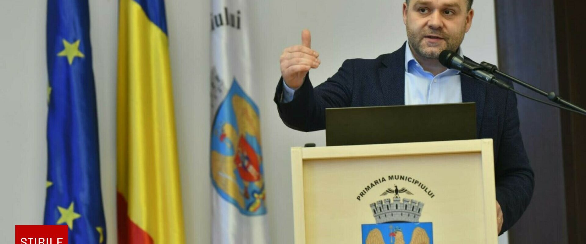 Ciucu taie din banii tuturor instituțiilor pentru a salva Bucureștiul de faliment. ”Poate să fie și Dumnezeul managementului”