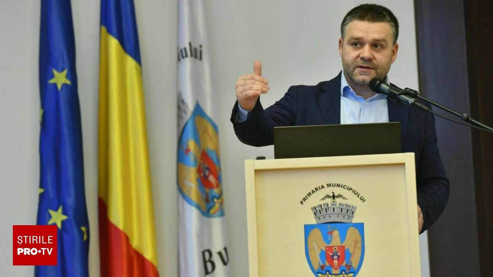 Ciucu reduc bugetele tuturor instituţiilor ca să salveze Bucureştiul de faliment. „E Dumnezeul managementului”.