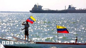 Cum blocajul petrolier „total și complet” al lui Trump ar afecta economia Venezuelei și va răni SUA