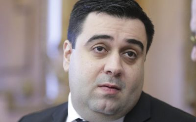 Percheziții DNA la fostul ministru al Transporturilor Răzvan Cuc. El este vizat într-un dosar de mită (surse)