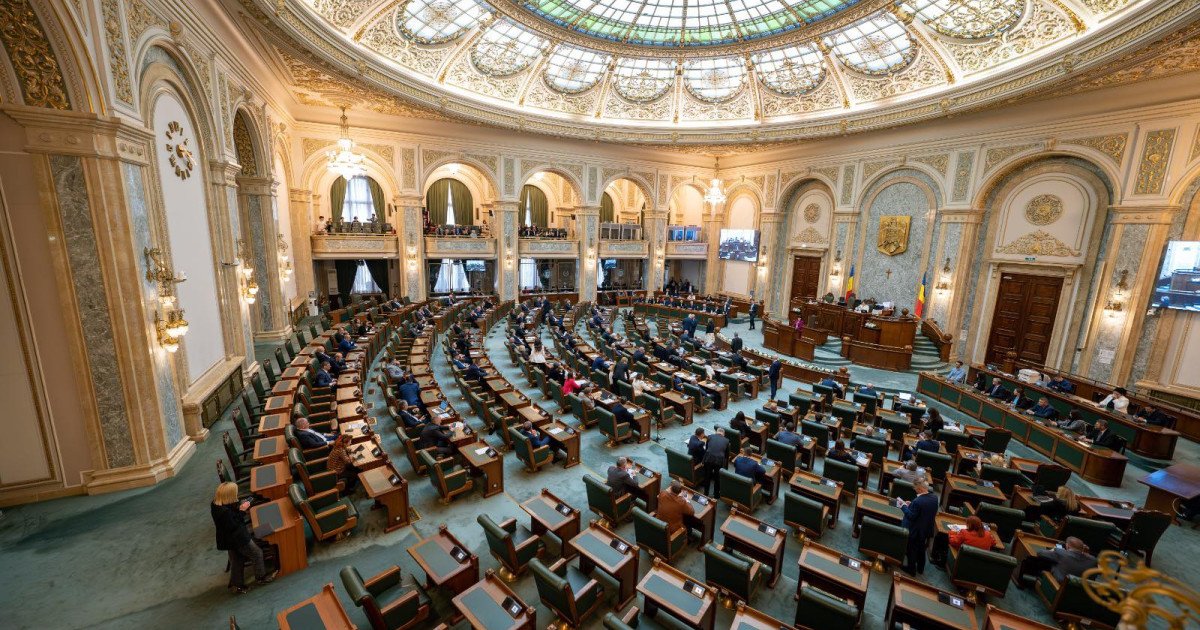 Scurtul drum de la „suveraniști“ la partidele mainstream: parlamentari aleși pe listele SOS sau POT au migrat rapid la PSD și PNL