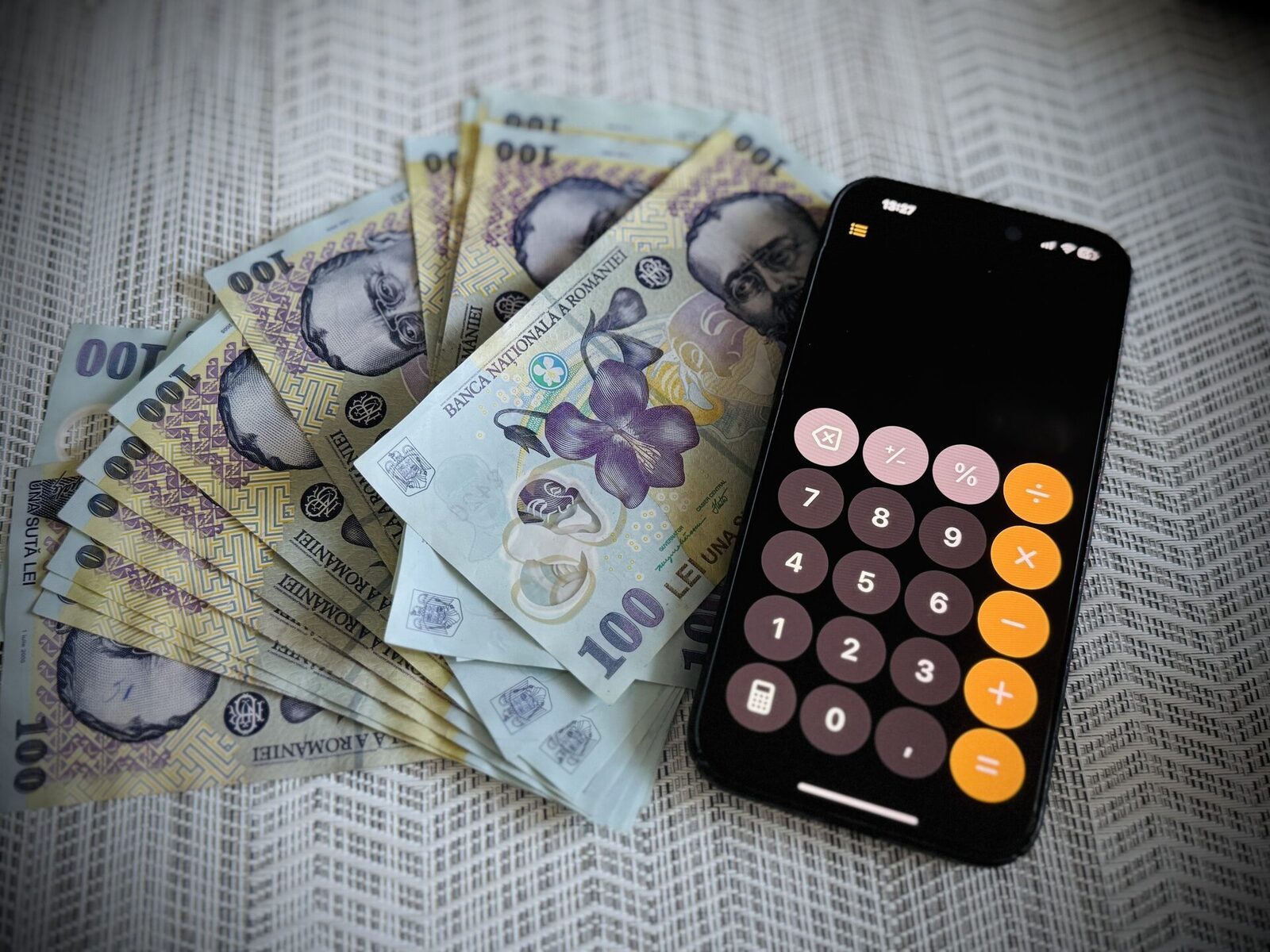 Din 1 iulie 2026, salariul minim brut urcă la 4.325 lei – costuri angajatori și netul angajaților