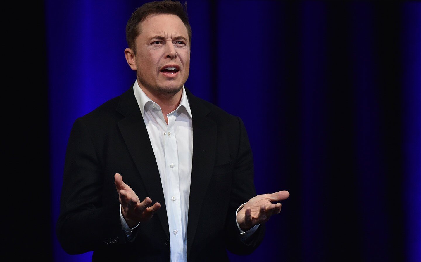Elon Musk atrage atenția asupra concurenței în sectorul mașinilor autonome și semnalează greșelile sale