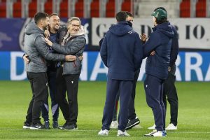 Echipa de gală roșie vs Levante; Etta Eyong conduce atacul Levante