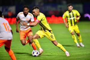 În direct: Dinamo vs Metaloglobus – formațiile probabile și cele mai bune cote