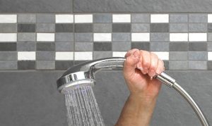 În 10 ani dușul tradițional ar putea dispărea, înlocuit de capsula futuristă ce te spălă singură