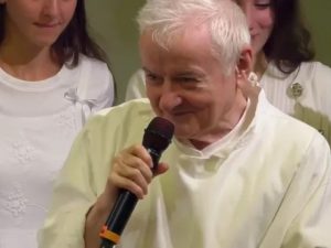 Irinel Columbeanu, fost milionar, a adoptat altă credință și s-a botezat: „Am auzit glasul Domnului”