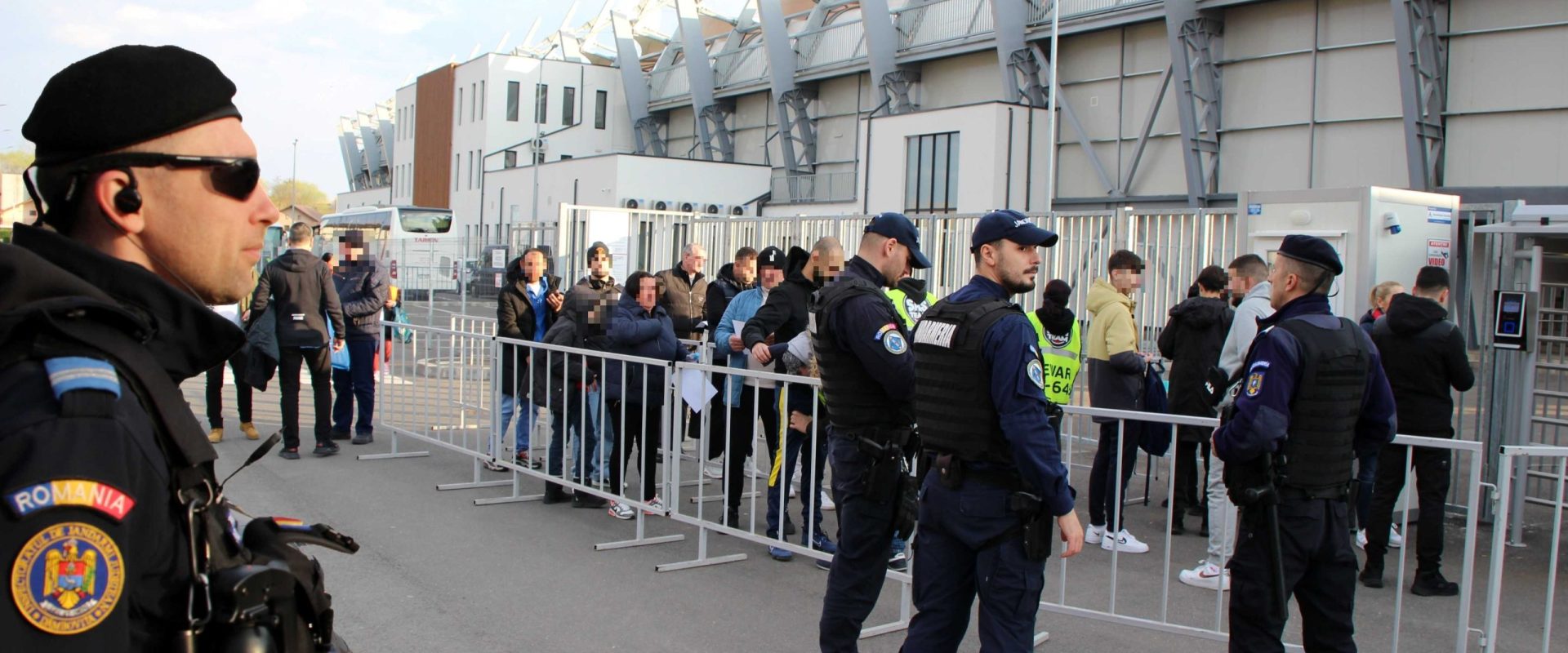 Jandarmii pe baricade: Măsuri de ordine publică la meciul AFC Chindia Târgoviște – CS Dinamo București