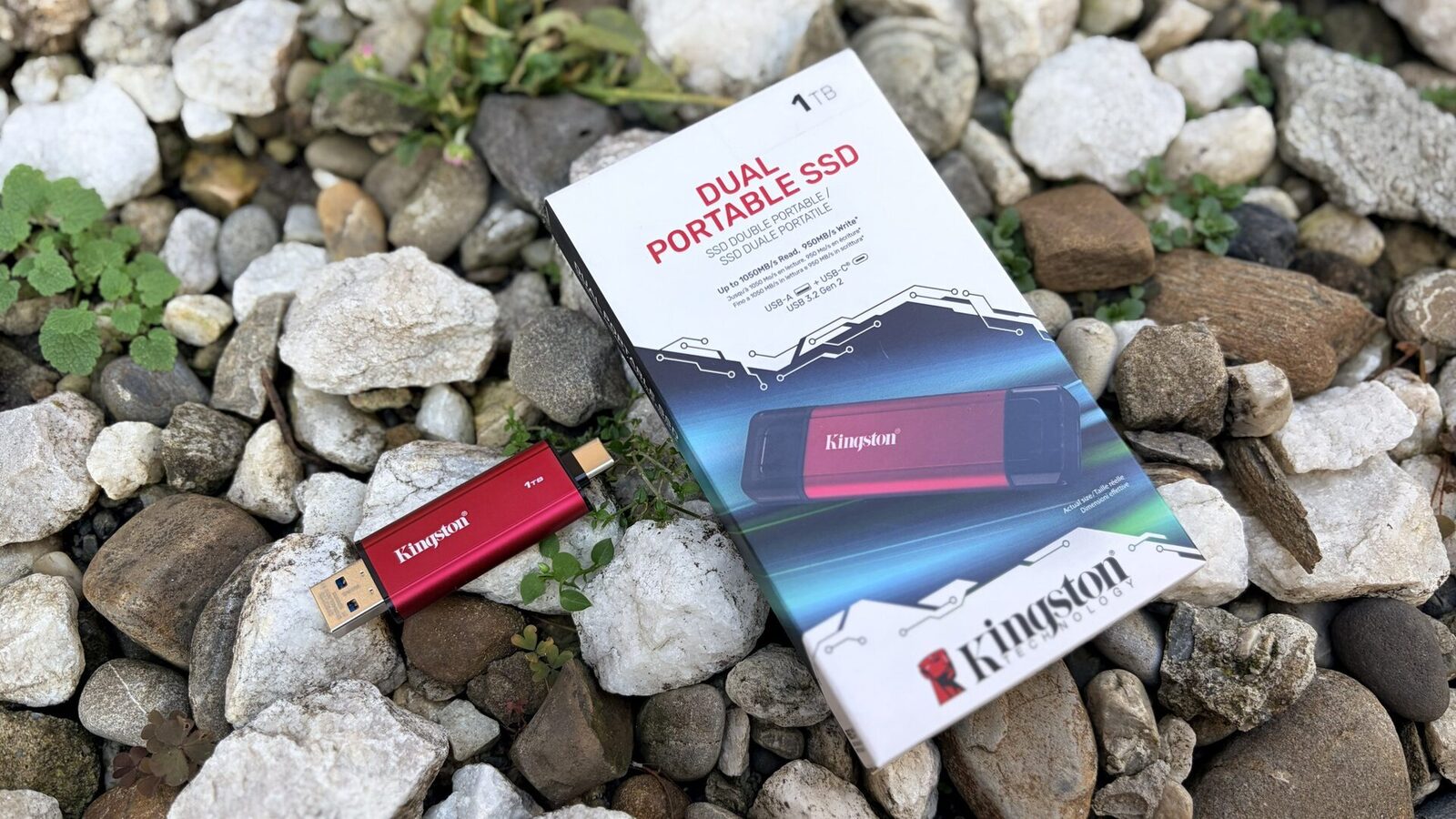 Testul SSD-ului portabil dual de la Kingston